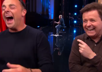 C2612018_Dad of three Andrew Hindson funny about parenting is so relatable_part2