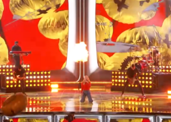 C2612019_Year Old Harper Screams Bad Habits by Ed Sheeran feat. Bring Me Horizon AGT_part2