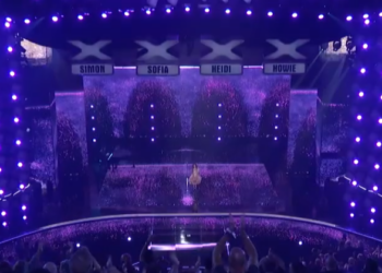 C0812015_Year Old STUNS Judges Wrecking Ball on America Got Talent!_part2