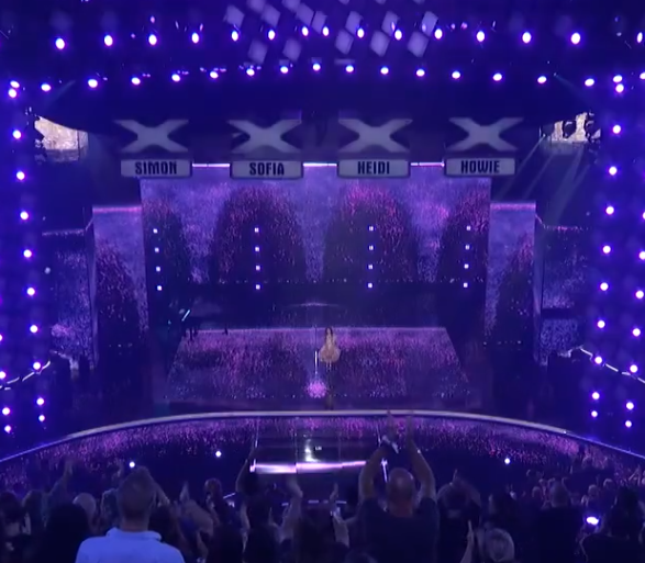 C0812015_Year Old STUNS Judges Wrecking Ball on America Got Talent!_part2