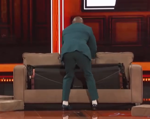 C1012002_Jonathan Burns Unique Combination of Magic Comedy Leaves !_part2