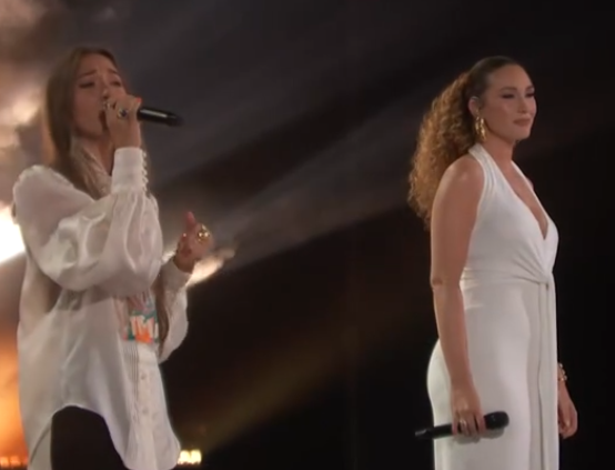 C1012006_Lauren Daigle Loren Allred Perform Thank God Do You Say AGT_part2