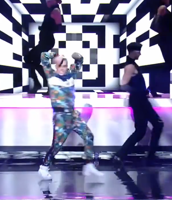 C1012010_WILDCARD Act WOWS Judges!_part2