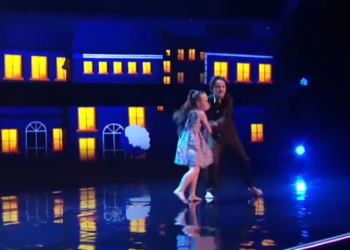 C1012014_POWERFUL Mini Dance Duo Get STANDING OVATION_part2