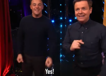 C0701002_Darren Watson back to back one liners had us cracking up!_part2