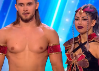 C0701020_Bruno Tonioli left terrified in dizzying Semi Final performance Duo Stardust_part2