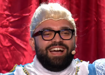 C0701011_Umberto Damiano give snow stopping audition Frozen Let It Go_part2