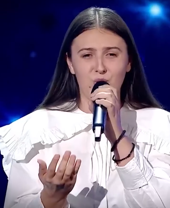 C1001008_Ana Nuță Brings Judges to Tears on Romania Got Talent!_part2