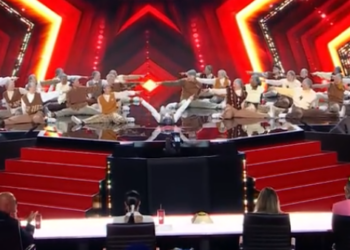 C1201008_Collective GOLDEN BUZZER Judges Goes To Dance Crew Cast Canada Got Talent_trimmed_part2