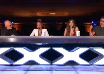 C1201017_Simon Cowell Interrupts Gina Bellina Audition! part2