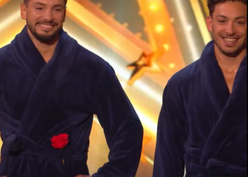 C1401017_Messoudi Brothers get saucy unbelievable juggling skills_trimmed_part2